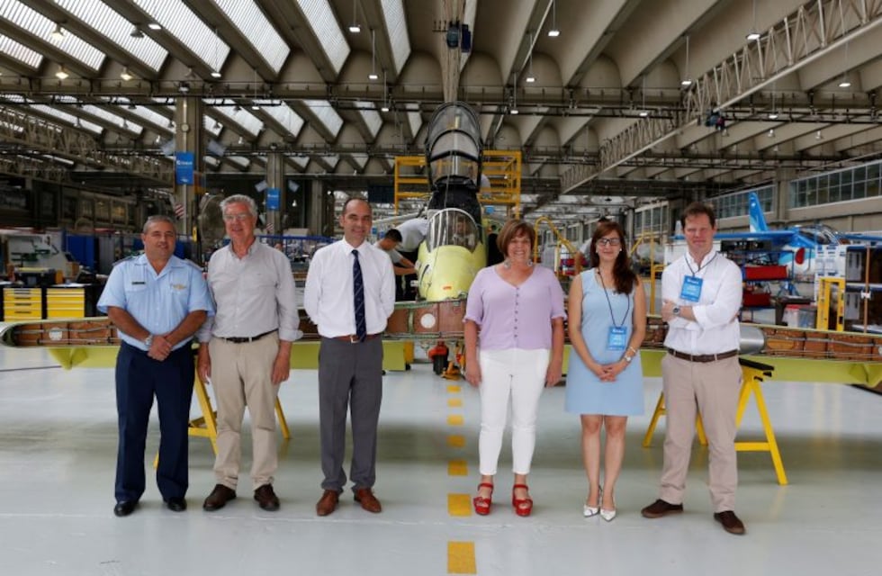 Destacan que la producción del avión IA-100 "Malvina" será con pymes nacionales