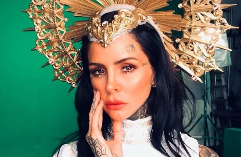Cande Tinelli posó en topless para mostrar su cambio físico: "Me estoy rompiendo el alma para estar sana"