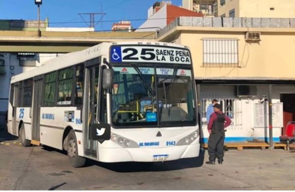 Apuñalaron a un chofer de la línea 25 en el barrio de La Boca