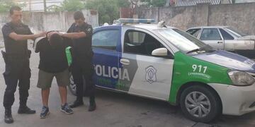 Detenido en Tres Arroyos por Abuso y Tenencia de arma de fuego (Policía)