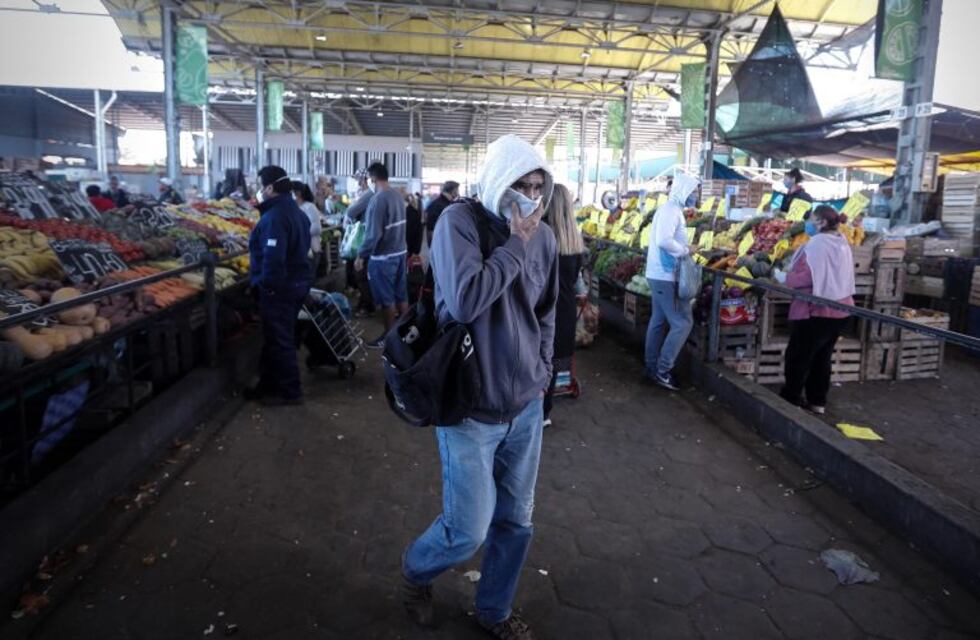 Denuncian que el Mercado Central dona basura a comedores del conurbano