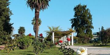 El Rosedal es uno de los lugares turísticos emblemáticos de Mendoza\u002E