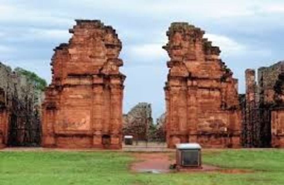 Misa de las Misiones en las ruinas jesuíticas de San Ignacio, transmitida por tevé