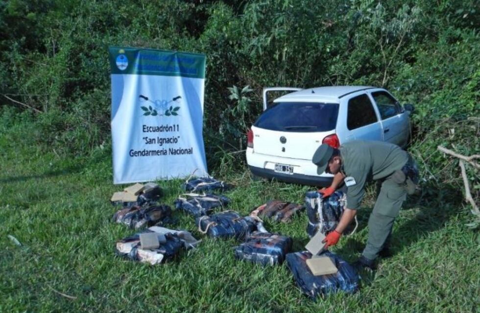 Quiso evadir un control y se accidentó: llevaba casi 300 kilos de marihuana