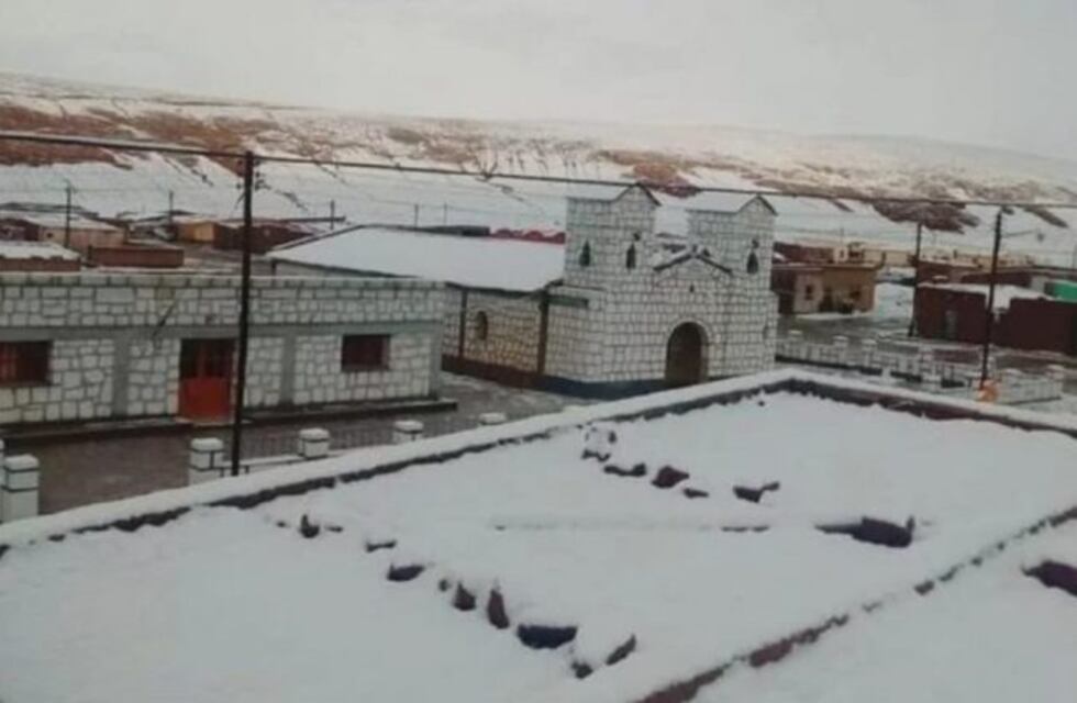 En pleno verano en Mina Pirquitas y Catua nevó