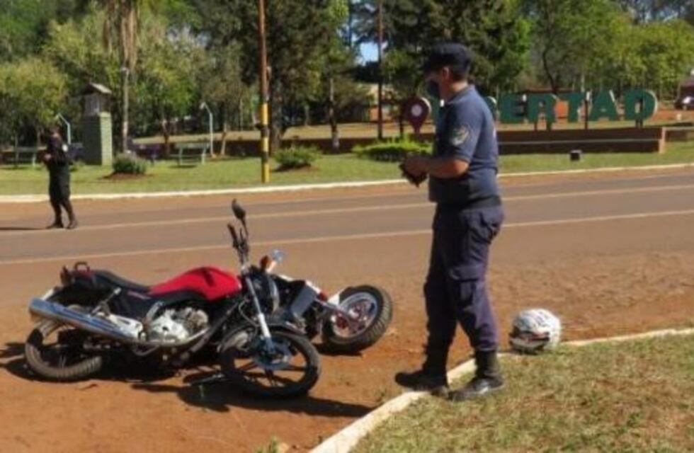 Un choque en el acceso a Puerto Libertad dejó dos motociclistas heridos