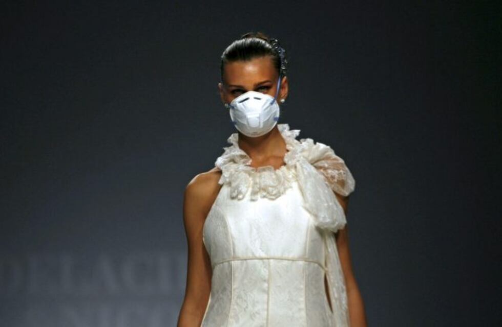 El barbijo más caro del mundo: de oro blanco y diamantes