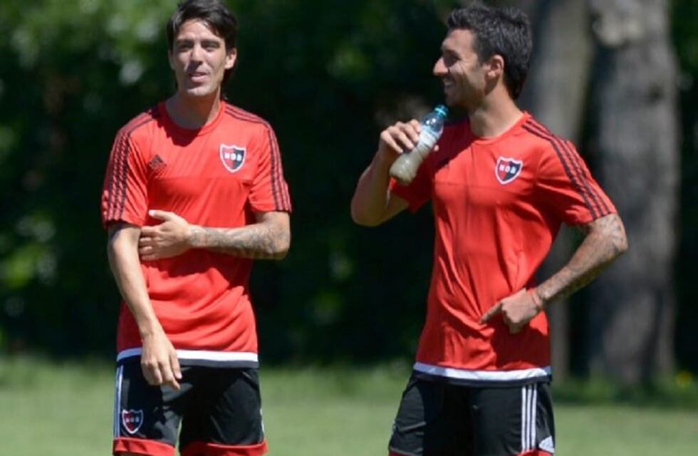 Con las valijas listas, Scocco y Formica entrenaron por última vez en Newell's