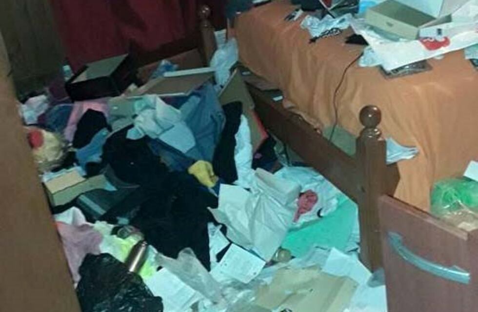 Vaciaron una casa y un polirrubro de barrio Savio y se tomaron hasta las cervezas