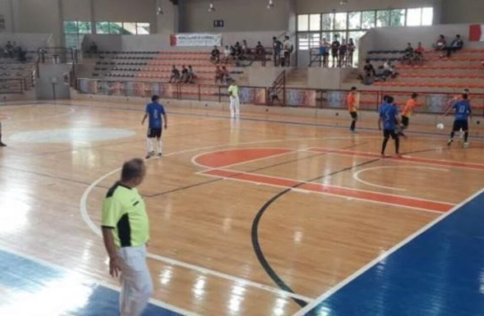 Arrancó el torneo masculino y femenino de futsal en Eldorado