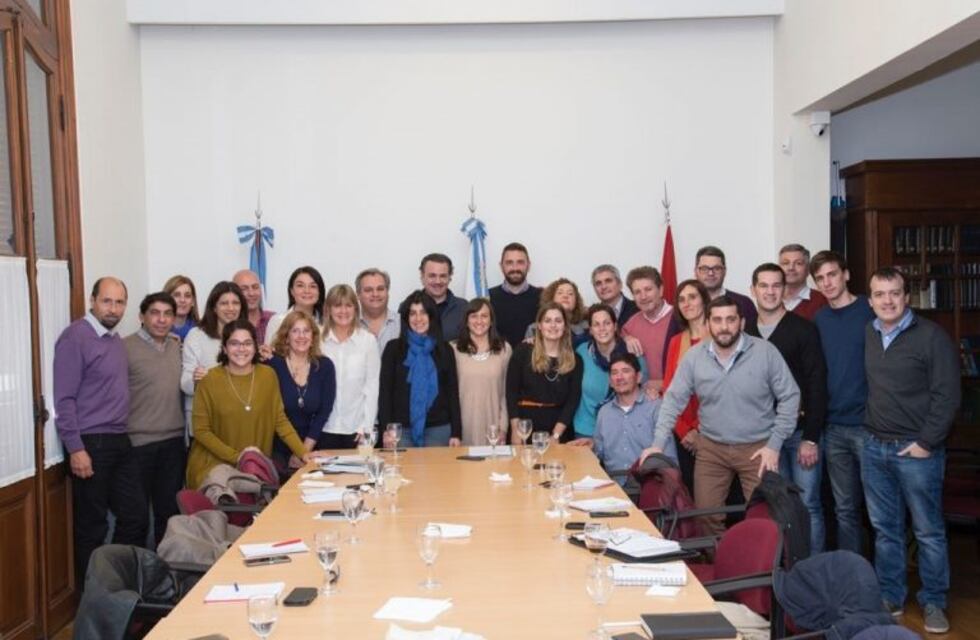 El socialismo apeló a la paridad de género para designar nuevas autoridades en Santa Fe