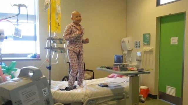 La niu00f1a con cu00e1ncer que bailu00f3