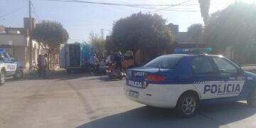 Accidente en Arroyito entre una motocicleta y un automovil