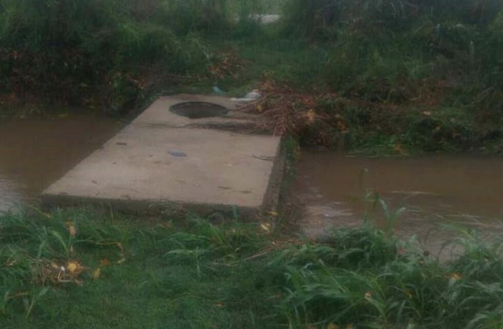 Preocupación en La Emilia: cayeron más de 100 milímetros y el agua llegó a las casas