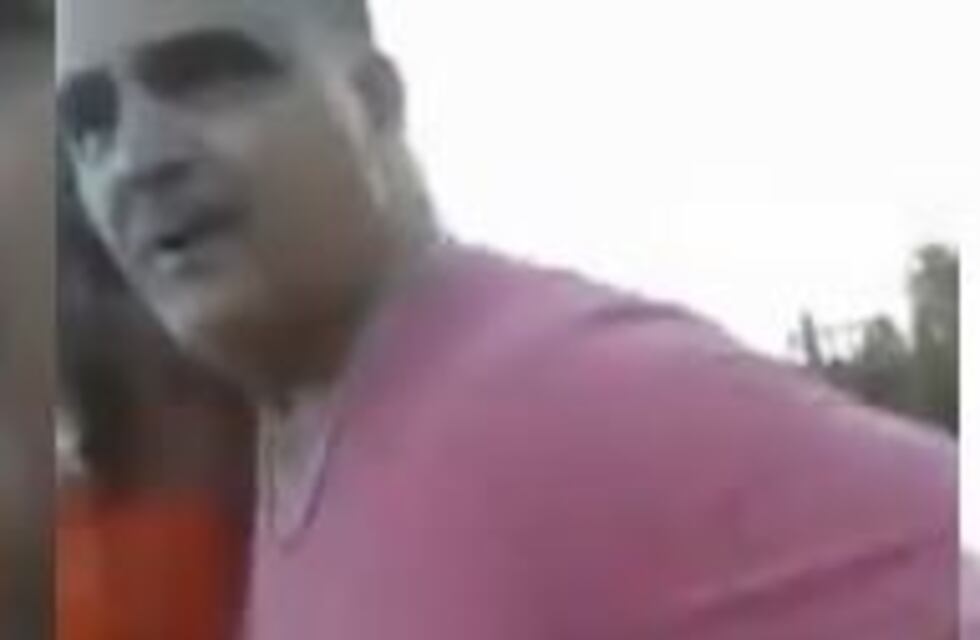 Desafectaron al policía que amenazó a un turista en Monte Hermoso