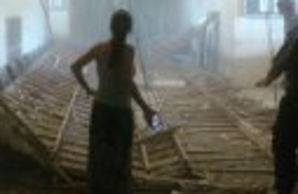 Se cayó el cielo raso en el segundo piso de Tribunales