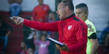 Con Erpen en el 11 probable, Instituto espera a All Boys