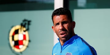 Soccer Football - Boca Juniors Press Conference - Spanish Football Federation Headquarters, Las Rozas, Spain - December 6, 2018  Boca Juniors' Carlos Tevez during a press conference  REUTERS/Javier Barbancho\r\n madrid españa carlos tevez futbol entrenamiento boca juniors futbol futbolistas entrenamiento boca juniors