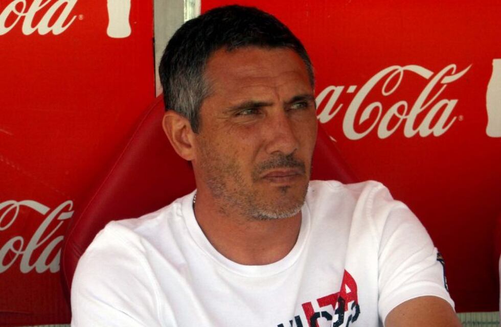 Instituto retoma las prácticas con el estreno de Diego Cagna como DT