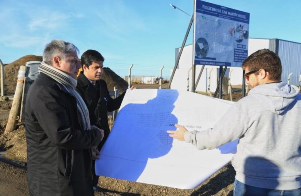 El gobierno abrió los sobres de licitación para la red troncal de gas para el barrio Fideicomiso San Martín norte