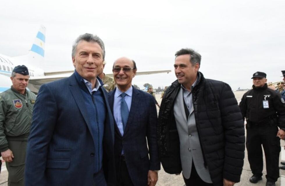 Macri aterrizó en Córdoba, visitó la Conae y presenta la fórmula en Forja