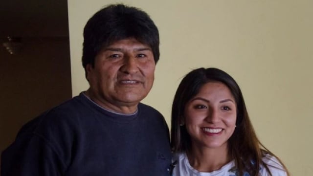 Evo junto a su hija Evaliz Morales Alvarado (Foto Archivo)