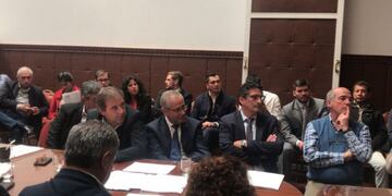 Informe del ministro Abúd Robles terminó en un escándalo