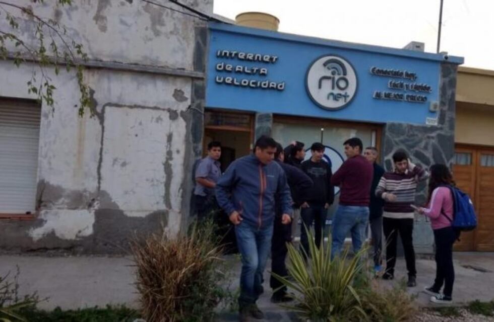 Susto en Viedma: asaltaron a mano armada un local del centro