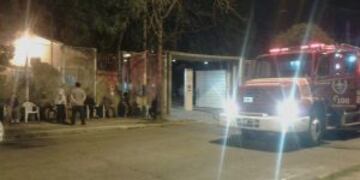 Las llamas produjeron dau00f1os dentro del inmueble pero no hubo vu00edctimas.