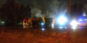 Volcó un camión en ruta 22
