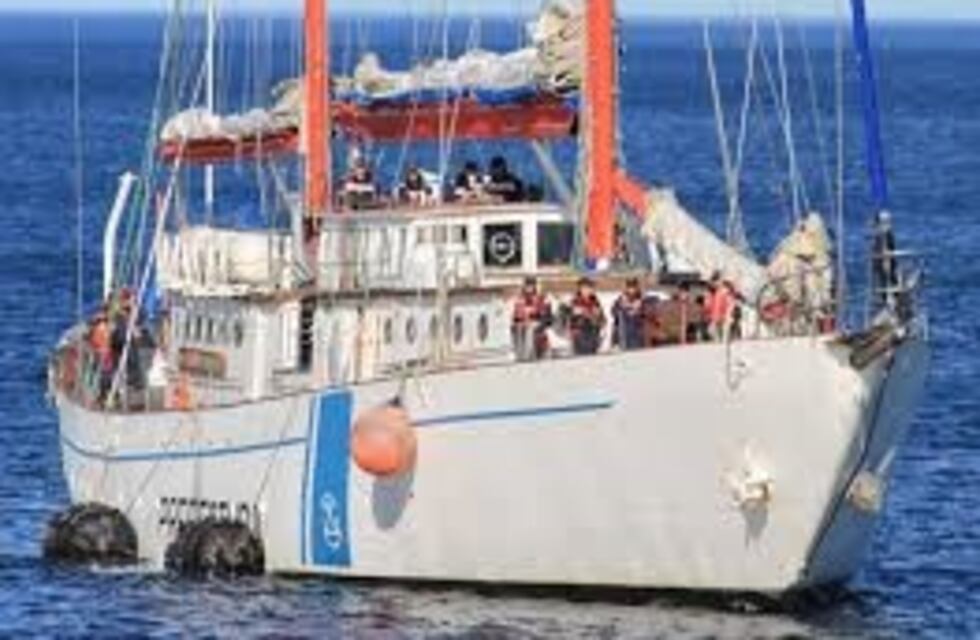 Investigaciones en mar argentino: el motovelero Bernardo Houssay llega a Bahía