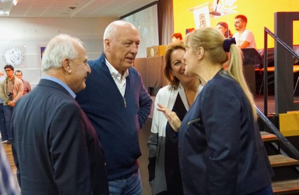 Para el socialismo, los votos de las elecciones de junio "no tienen dueño"