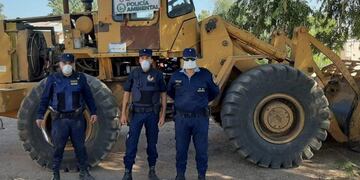 Policía de la provincia detuvieron el desmonte no autorizado