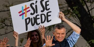 Mauricio Macri #SisePuede\nCrédito: Vía País