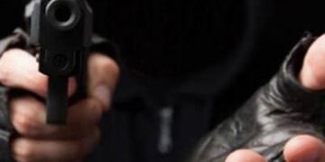 Almacenero de San Francisco se defendió a los palos de un delincuente