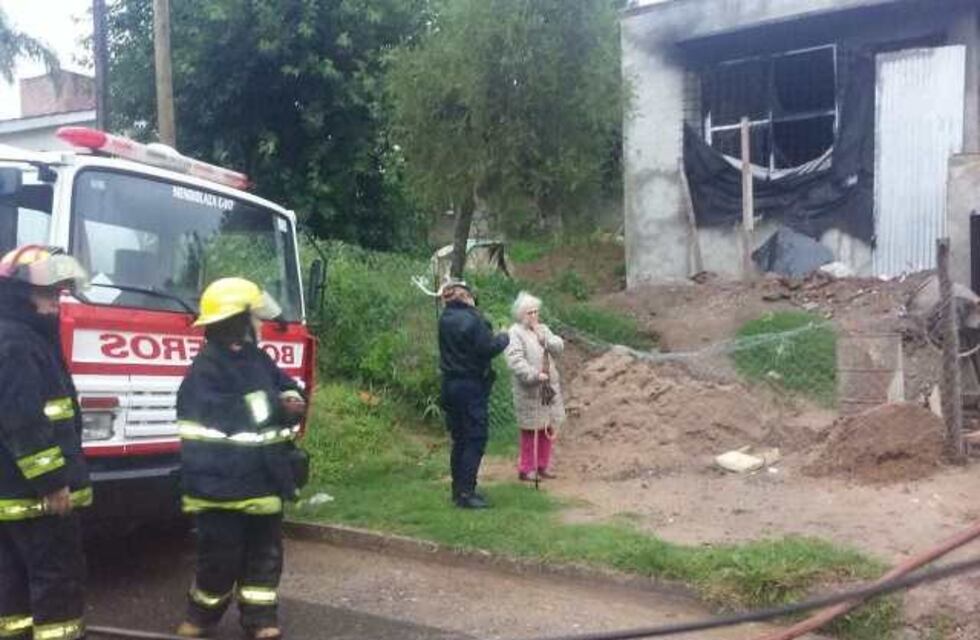 Se incendió una vivienda en Villa Allende