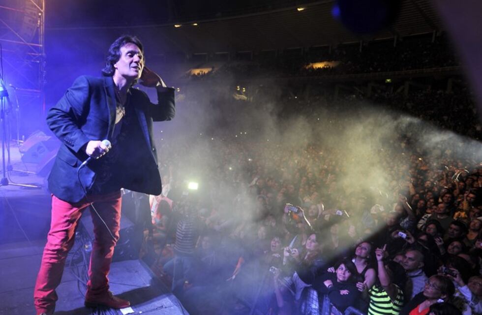 Show de Fernando Bladys, vía Facebook, a las 12.30