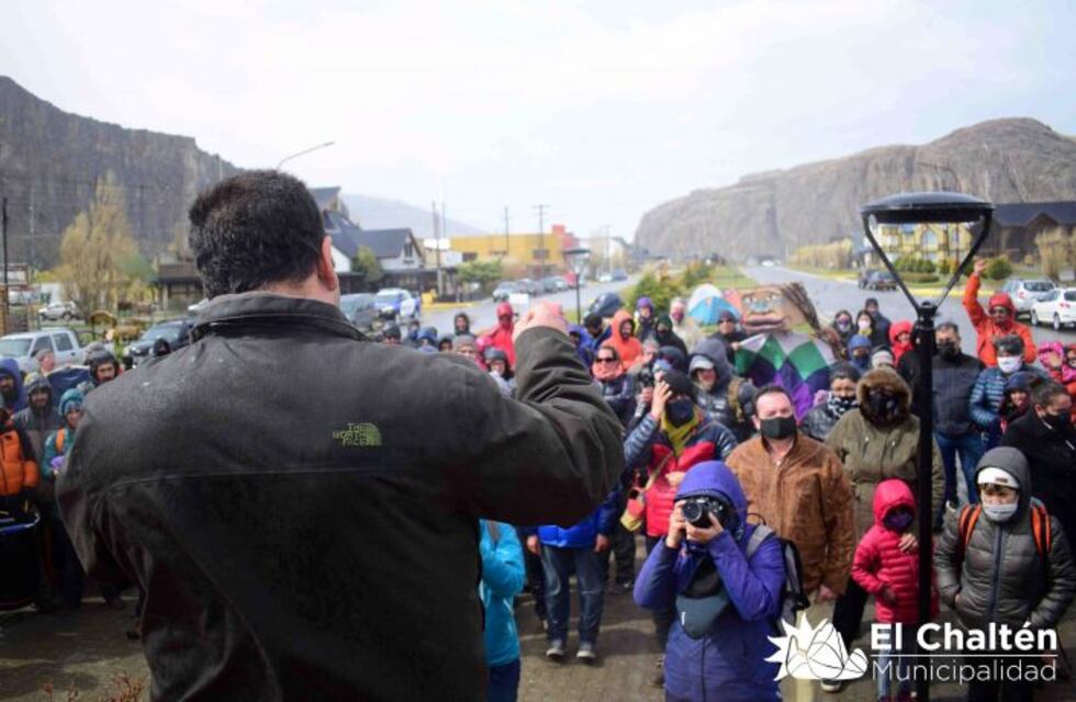 El intendente de El Chaltén se reunió con representantes del colectivo Vecinos Unidos