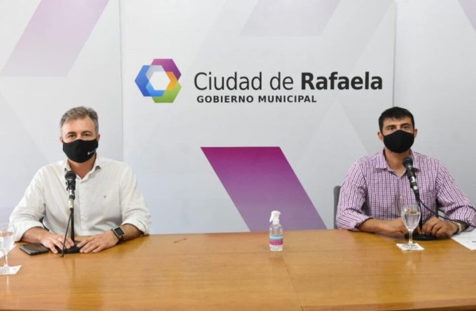 El intendente Luis Castellano piensa que el sector privado ya debería tratar coronavirus