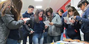 Los estudiantes secundarios de Santa Rosa se informaron sobre la oferta académica (Facebook)