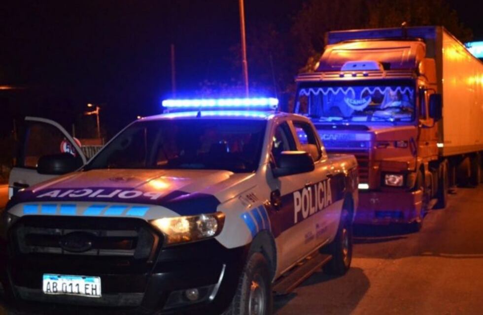 Transportaba 255 kilos de fiambre y evadió los controles sanitarios