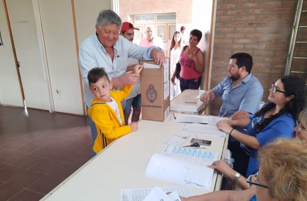 El Legislador Carlos Alesandri votó en Embalse