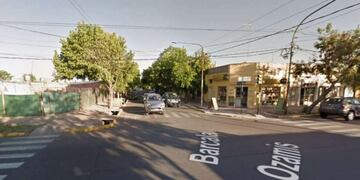 Chocó contra una camioneta de Preventores de Maipú y está en terapia intensiva