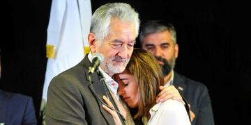 Alberto Rodríguez Saá y Natalia Spinuzza, emocionados\u002E