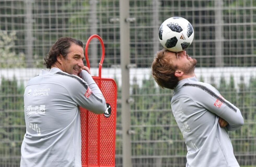 Veinte años no es nada: Pizzi debutará como DT mundialista en el cargo que dejó Bauza