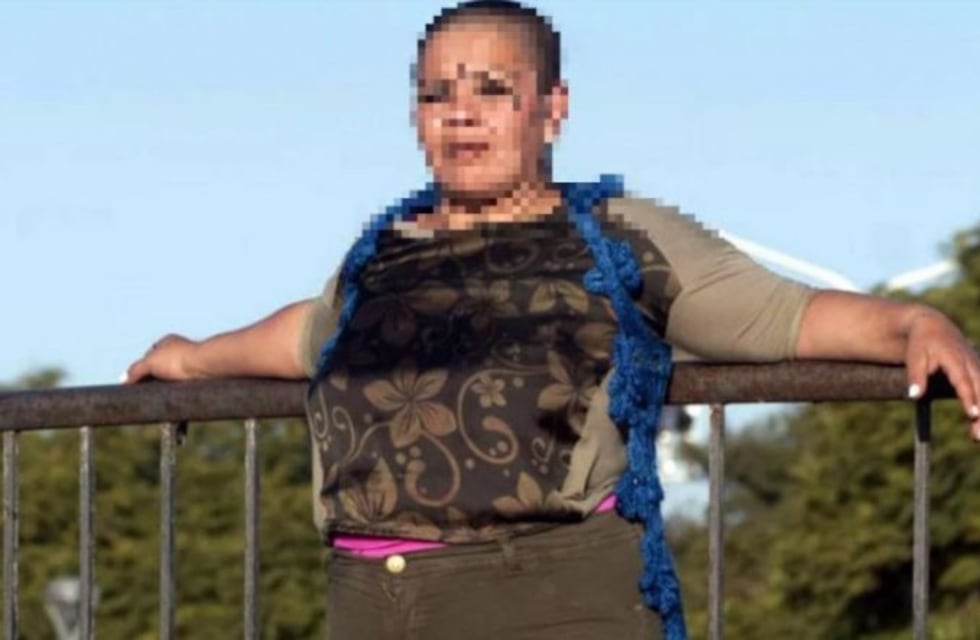 Tucumán: una mujer bailó desnuda en la calle y la reprimieron con latigazos