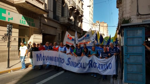 Marcha del Movimiento Sindical Rosario contra el cierre de Mefro Wheels.