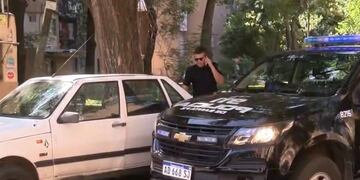 Una de las viviendas del Fonavi también resultó dañada por los proyectiles\u002E (Canal 3)