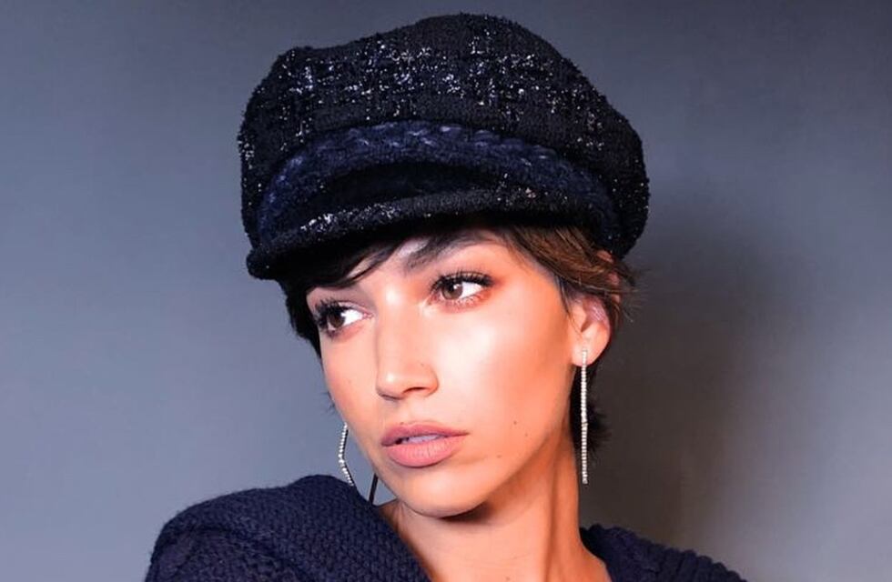 Desde Buenos Aires, Úrsula Corberó causó sensación al posar con un total black único: “Que calorchi”
