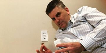 #OutletChallenge, el insólito reto viral que es furor en TikTok y pone en riesgo la vida de los más chicos